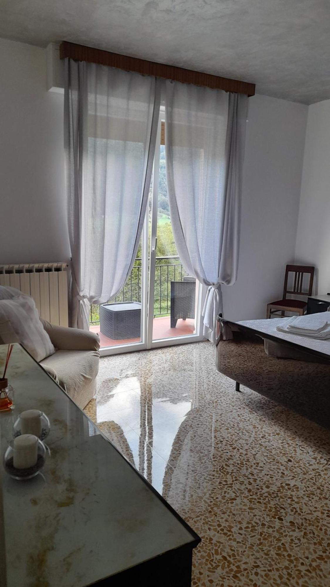 Casa Di Gianni Apartment Primaluna Luaran gambar