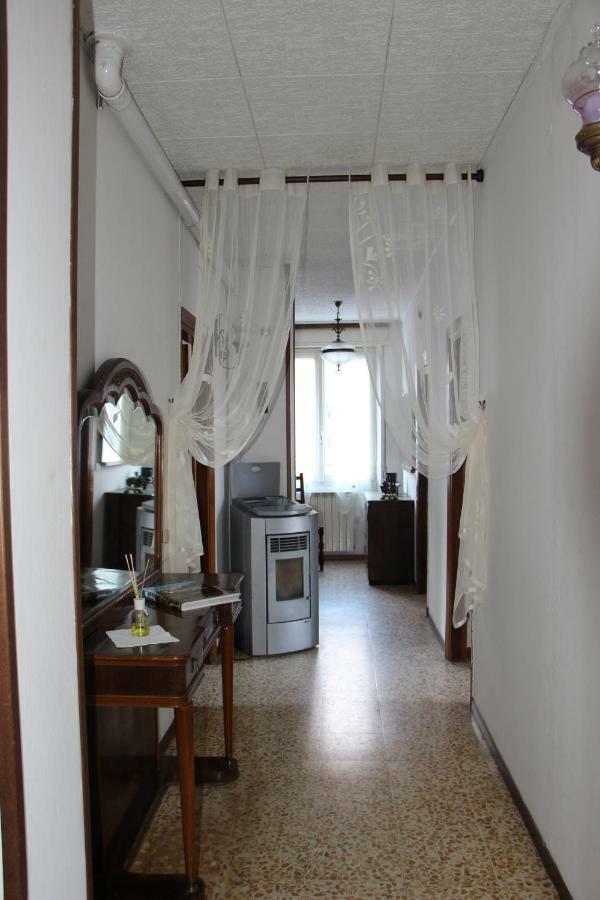 Casa Di Gianni Apartment Primaluna Luaran gambar